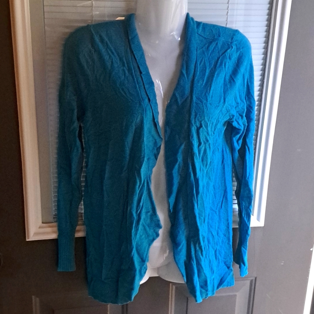Merona - Picture 1 of 2